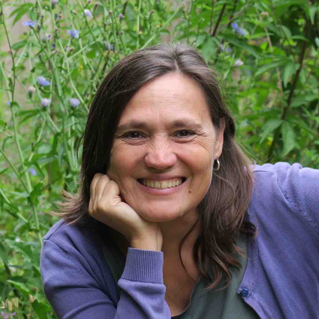 alba sagarra practitioner bach y formadora oficial flores de Bach por el Centro Bach de Inglaterra